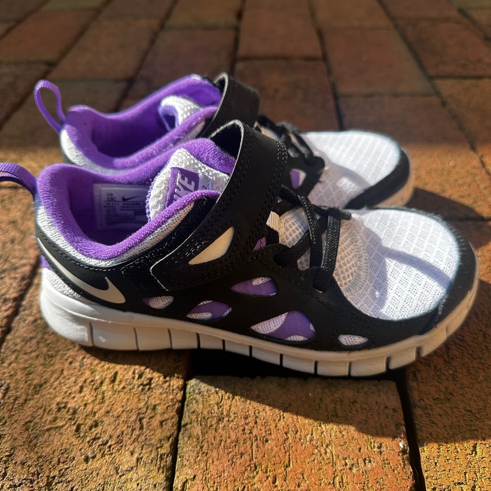 Nike free run 2 girls sneakers